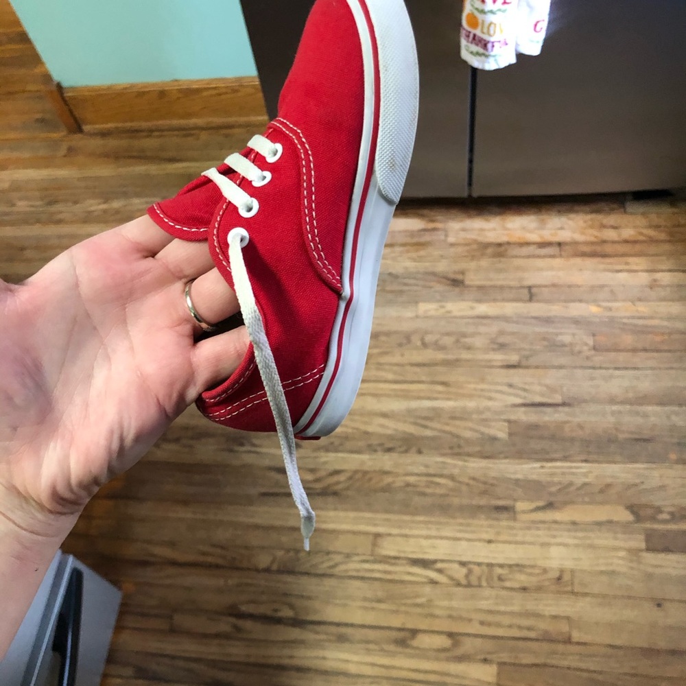 Vans - Picture 3 of 5